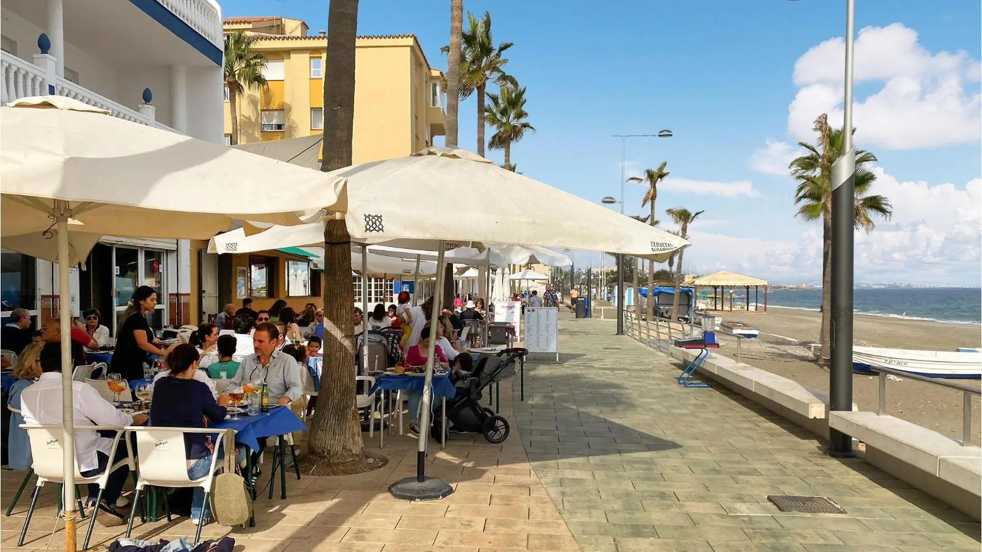 2 Bedroom Cozy Apartment In Sabinillas San Luis de Sabinillas
