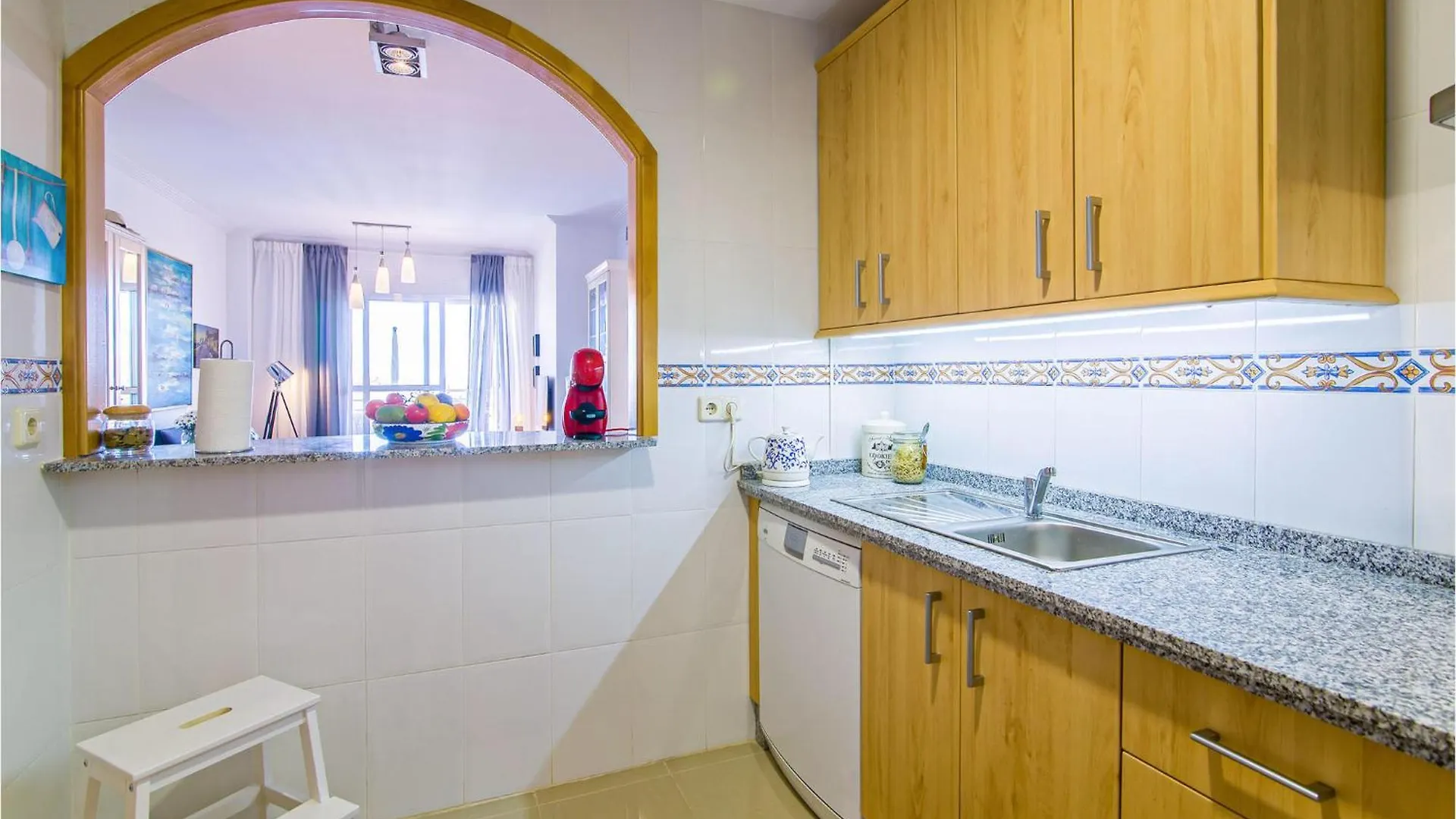 2 Bedroom Cozy Apartment In Sabinillas San Luis de Sabinillas